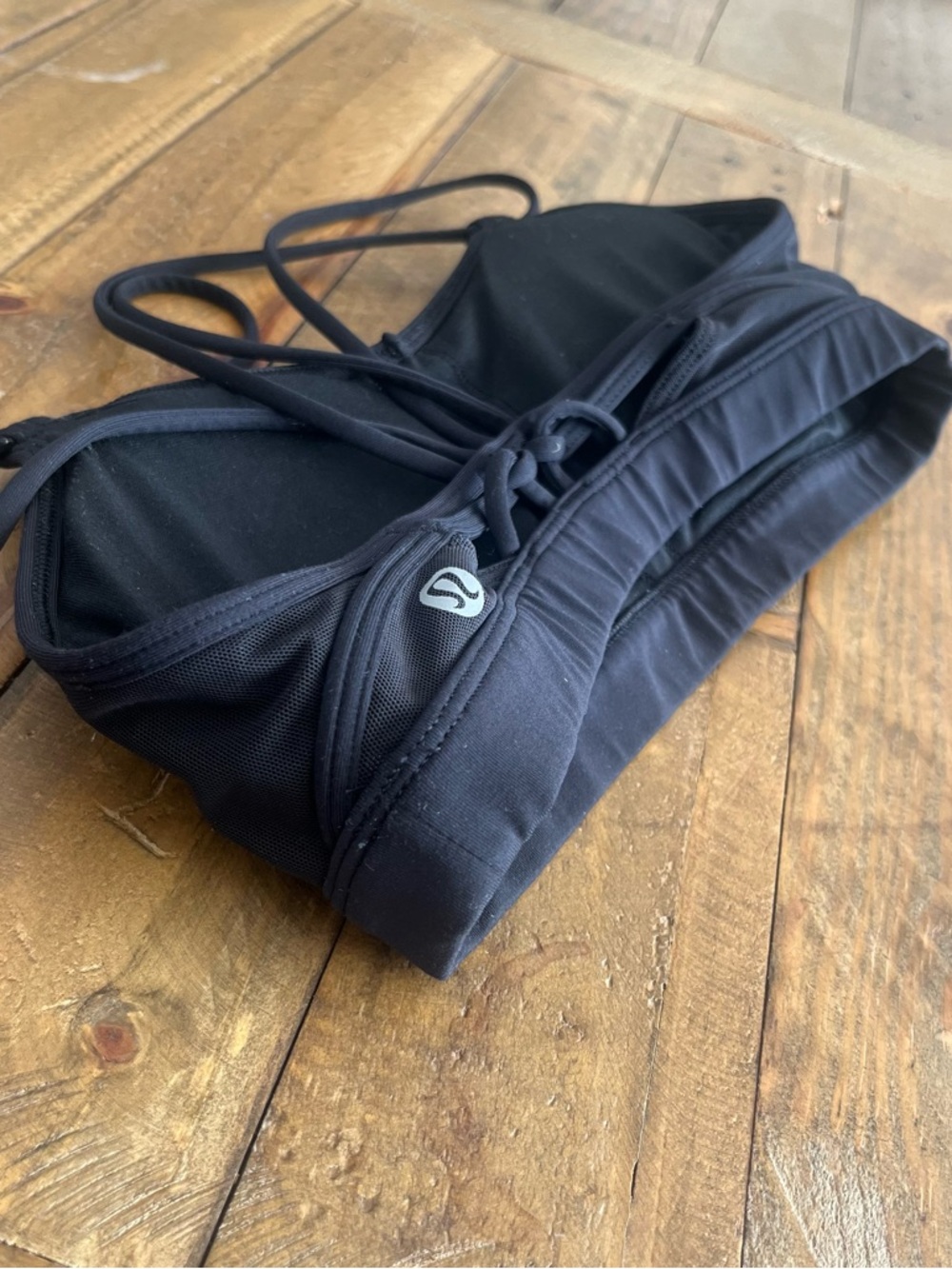 lululemon athletica Black Strappy Sports Bra US 4 - Picture 6 of 6